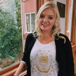 Meet your Posher, Ashleigh